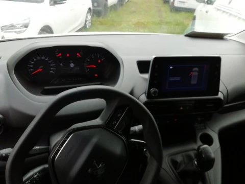 Peugeot Partner Premium Standard 600kg BlueHDi 73kW