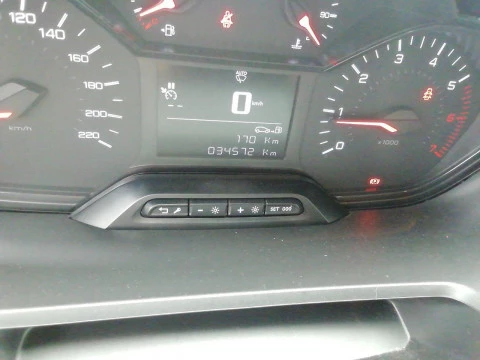 Peugeot Partner Premium Standard 600kg BlueHDi 73kW