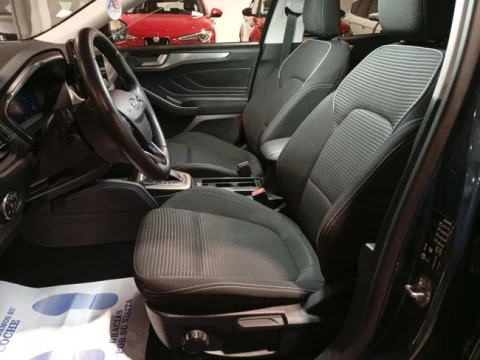 Ford Focus 1.0 Ecoboost MHEV 92kW ST-Line Auto SB