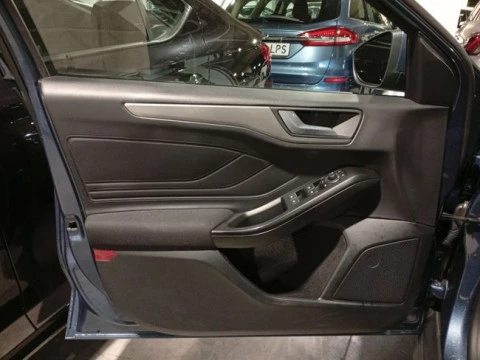 Ford Focus 1.0 Ecoboost MHEV 92kW ST-Line Auto SB