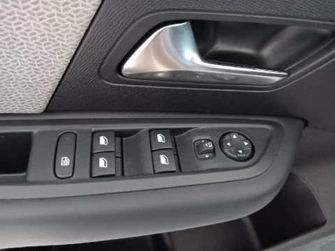 Citroën C4 1.2 PURETECH 130 S&S FEEL PACK 5P