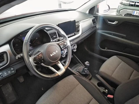 Kia Stonic   1.0 T-GDi MHEV Drive 100