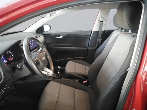 Kia Stonic   1.0 T-GDi MHEV Drive 100