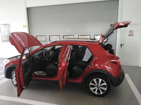 Kia Stonic   1.0 T-GDi MHEV Drive 100