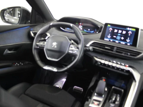 Peugeot 308 3008 Hybrid4 300 GT Line e-EAT8