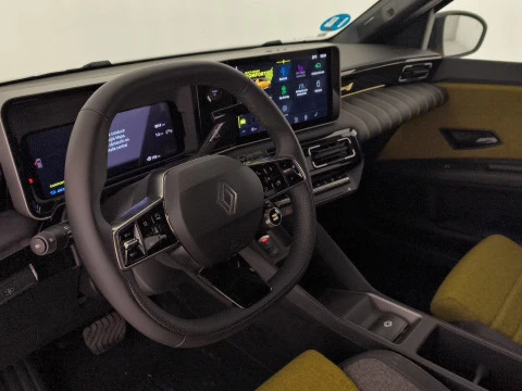 Renault 5 E-Tech   Iconic cinq autonomia confort 110 kW