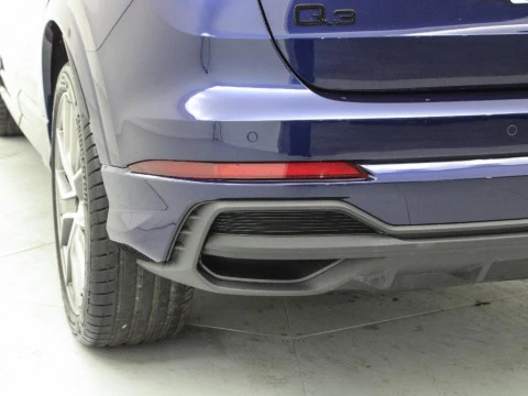 Audi Q3 2.0 35 TDI S TRONIC BLACK LINE 150 5P