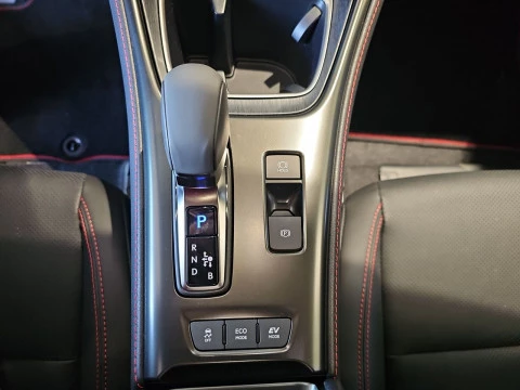 Lexus LBX 1.5 136cv HEV Emotion+