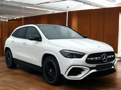 Mercedes-Benz GLA  200 D