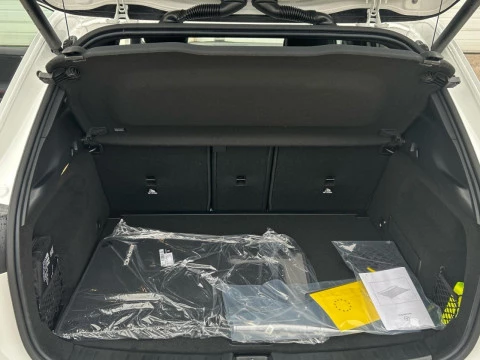 Mercedes-Benz GLA  200 D