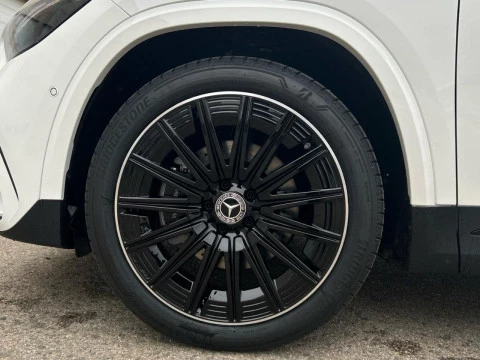 Mercedes-Benz GLA  200 D