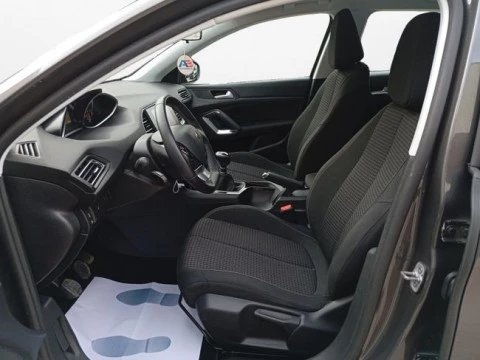 Peugeot 308 5P Business Line BlueHDi 100 S&S 6V MAN