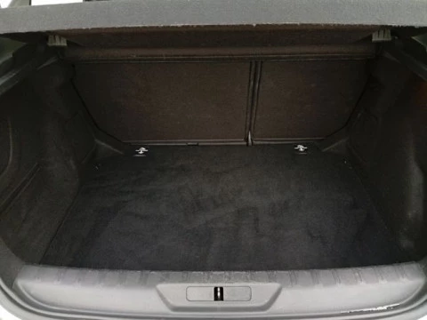 Peugeot 308 5P Business Line BlueHDi 100 S&S 6V MAN