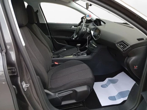 Peugeot 308 5P Business Line BlueHDi 100 S&S 6V MAN