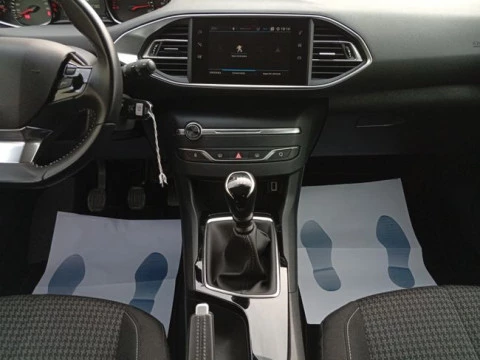 Peugeot 308 5P Business Line BlueHDi 100 S&S 6V MAN