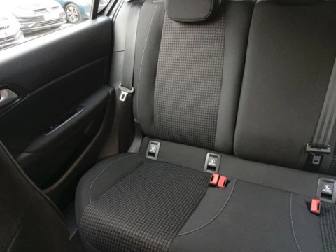 Peugeot 308 5P Business Line BlueHDi 100 S&S 6V MAN