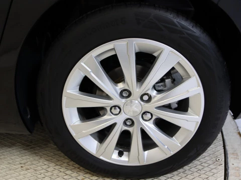 Peugeot 308 1.2 PURETECH 81KW STYLE 5P