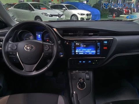 Toyota Auris 140H Hybrid Active 100 kW (136 CV)