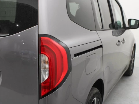 Mercedes-Benz Clase T CLASE T 180D