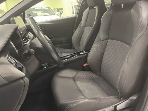 Toyota C-HR 1.8 125H Advance 90 kW (122 CV)