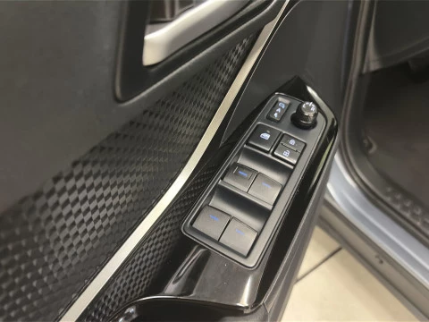 Toyota C-HR 1.8 125H Advance 90 kW (122 CV)