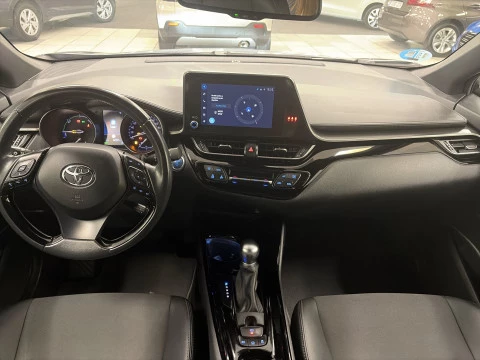Toyota C-HR 1.8 125H Advance 90 kW (122 CV)