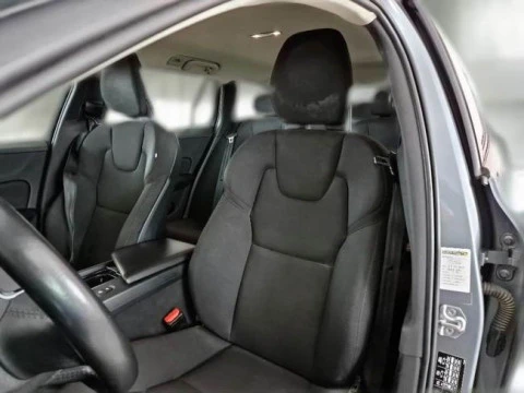 Volvo V60 2.0 D3 Business Plus Auto