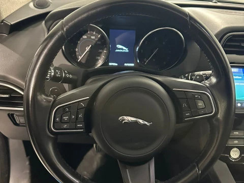 Jaguar F-Pace F-PACE 2.0 i4D 132 kW (180 CV) AWD Auto Pure