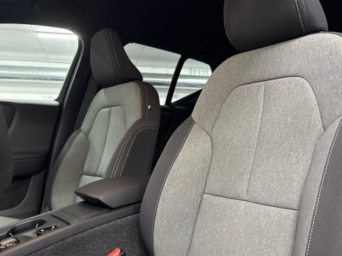 Volvo XC40 XC40 Core, B3 Mild Hybrid, Gasolina