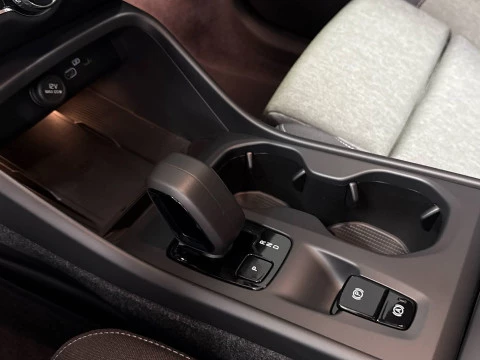 Volvo XC40 XC40 Core, B3 Mild Hybrid, Gasolina