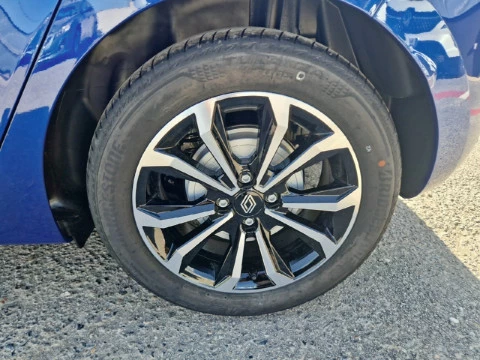 Renault Clio Techno full hybrid E-Tech 145 (103Kw)