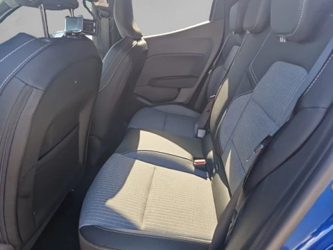 Renault Clio Techno full hybrid E-Tech 145 (103Kw)