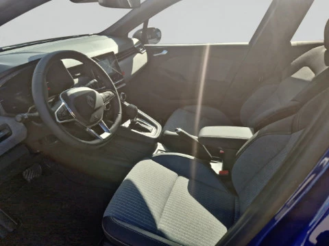 Renault Clio Techno full hybrid E-Tech 145 (103Kw)