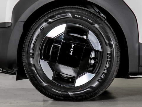 Kia PV5 Passenger L2H1 Long Range Plus