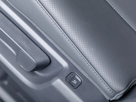 Kia PV5 Passenger L2H1 Long Range Plus