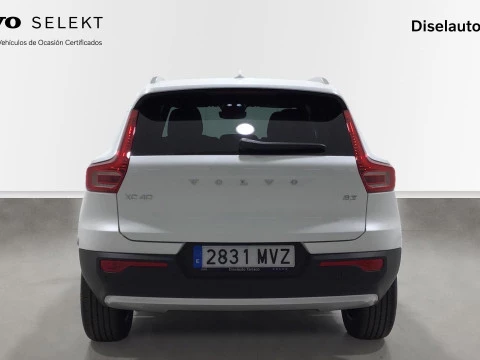 Volvo XC40 2.0 B3 G Core Auto