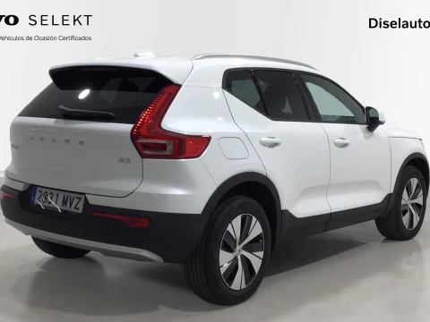 Volvo XC40 2.0 B3 G Core Auto