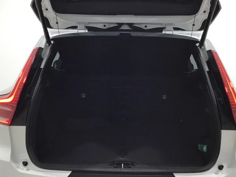 Volvo XC40 2.0 B3 G Core Auto