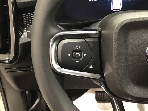 Volvo XC40 2.0 B3 G Core Auto