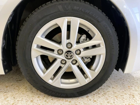 Toyota Corolla 1.8 125H ACTIVE TECH E-CVT TOU SPORT