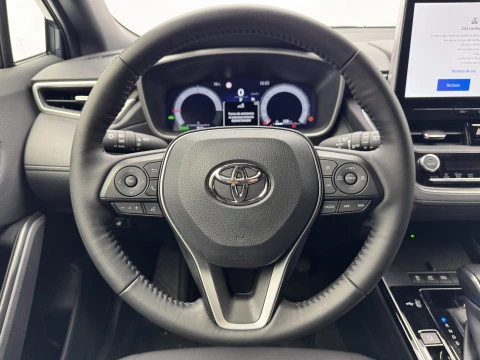 Toyota Corolla Cross Style Hybrid 200