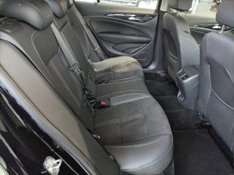 Opel Insignia GS Business Elegance 2.0D DVH 130kW AT8