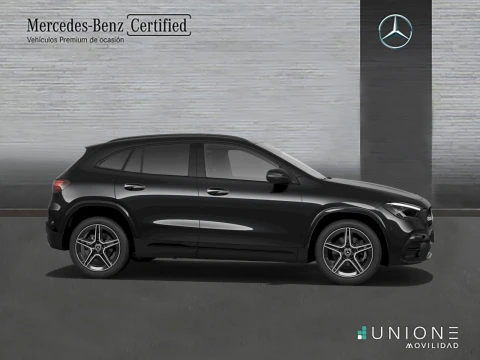Mercedes-Benz GLA  200 d