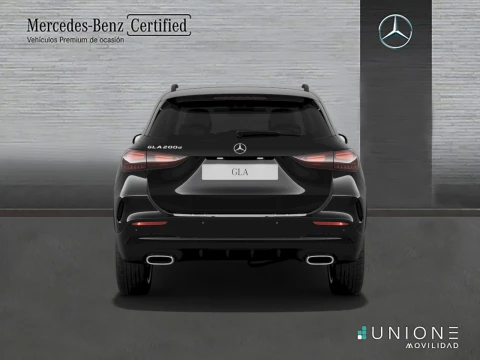 Mercedes-Benz GLA  200 d