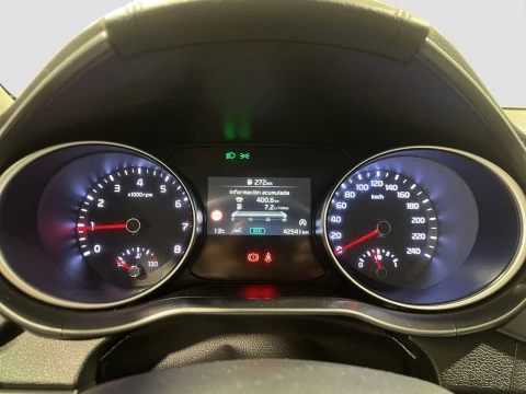 Kia Ceed X 1.5 MHEV 140 CV TECH