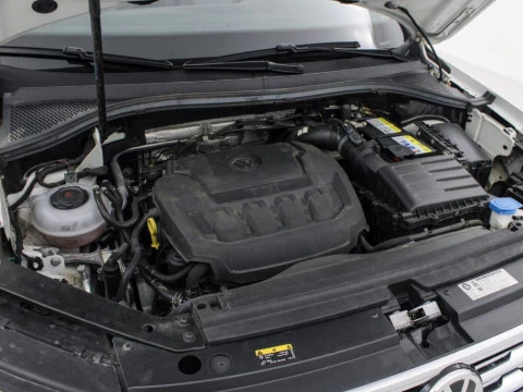 Volkswagen Tiguan 2.0 TSI 140KW DSG 4WD SPORT 190 5P