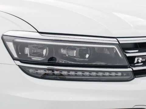 Volkswagen Tiguan 2.0 TSI 140KW DSG 4WD SPORT 190 5P