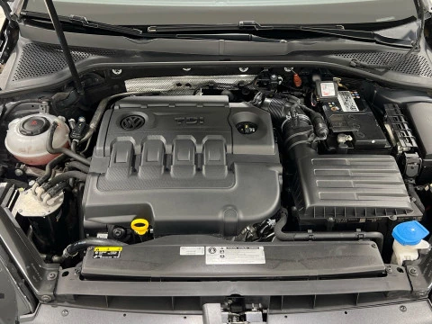 Volkswagen Golf Advance 2.0 TDI 110kW (150CV) DSG