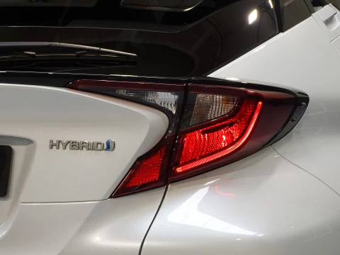 Toyota C-HR 2.0 180H Advance