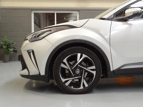 Toyota C-HR 2.0 180H Advance